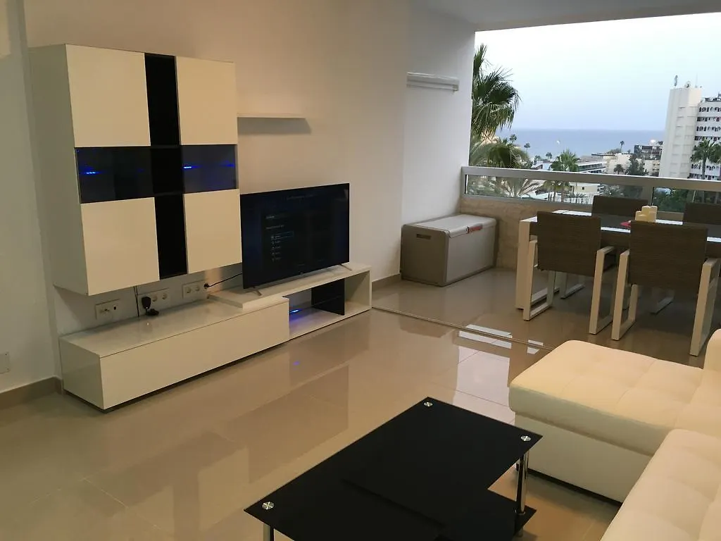 Appartaments Deluxe Apartment Playa del Ingles  0*, Playa del Ingles (Gran Canaria) Spain